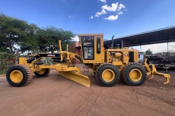 Caterpillar 428F2 backhoe loader