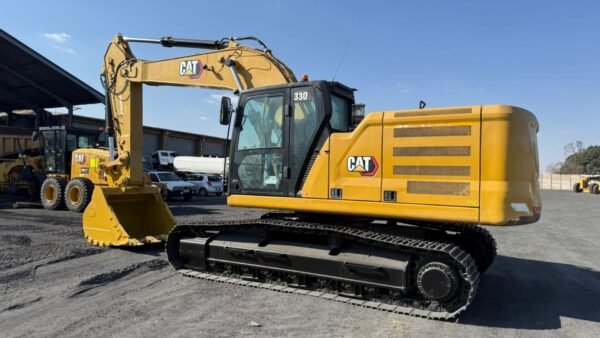 2021 Caterpillar 330 excavator