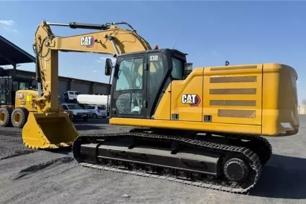2021 Caterpillar 330 excavator