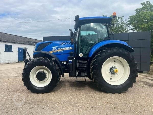 New Holland T7.260 tractor