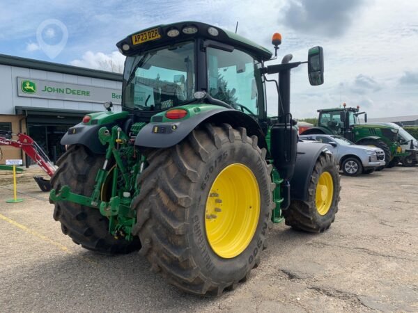 2023 John Deere 6R 185