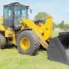 Caterpillar 930M wheel loader side