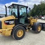 Caterpillar 906M wheel loader