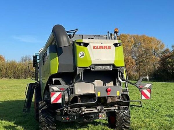 2020 CLAAS Trion 750 – Low-Hour, High-Power Modern Combine