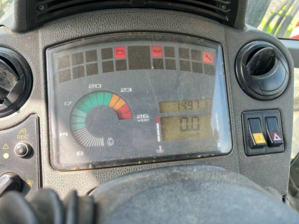 2008 Claas Ares 697 – Powerful 4WD Row-Crop Workhorse