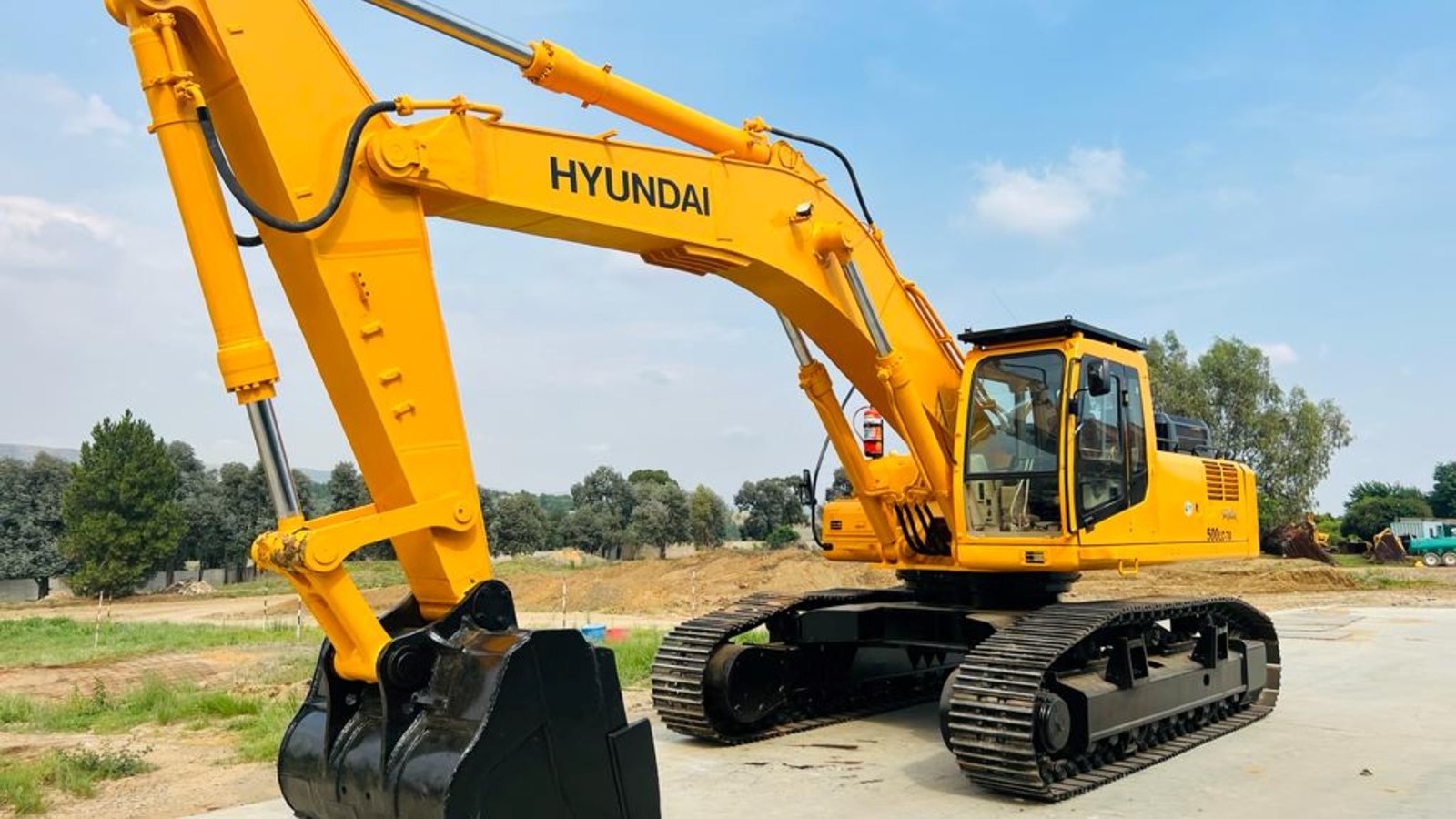 2006 Hyundai Robex 500LC-7A Excavator – Refurbished with Low Usage