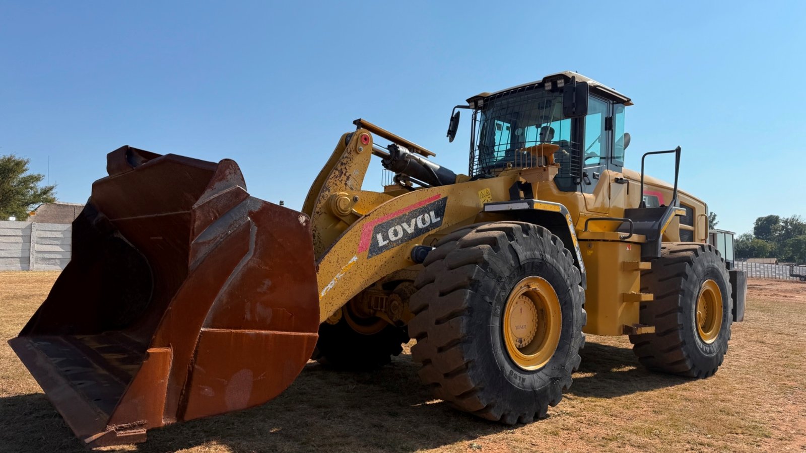 2023 LOVOL FL978H Wheel Loader – Robust Performance for Heavy-Duty Applications