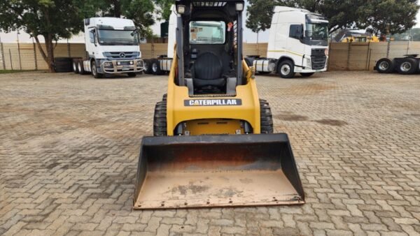 2014 Cat 226 B3 Skid Steer Loader – Compact, Powerful & Versatile