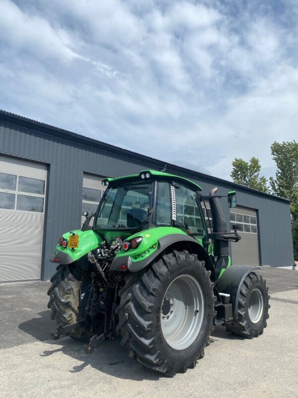 2014 Deutz-Fahr 6140 – 130 HP Class with Smooth Transmission Balanced Performance