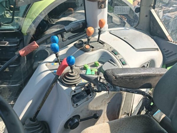 2001 Deutz-Fahr Agrotron 6.30 – Rugged 132 HP Utility for Farming PTO Work