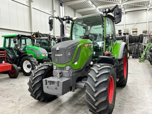 Fendt 312 Vario 2022 – Low-Hour, High-Efficiency Compact Workhorse (307 h)