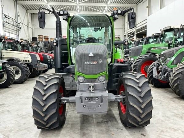 Fendt 312 Vario 2022 – Low-Hour, High-Efficiency Compact Workhorse (307 h)