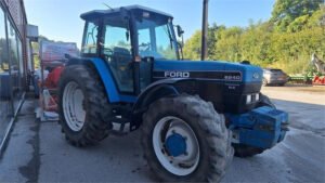 1997 Ford 8240 – A Reliable ~100-HP Row-Crop Tractor Built to Last
