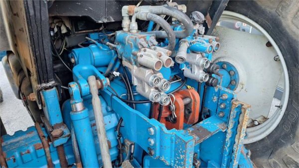 1997 Ford 8240 – A Reliable ~100-HP Row-Crop Tractor Built to Last