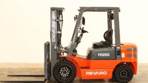 Revaro FD25D — Rugged Diesel Forklift with 2.5 ton Capacity