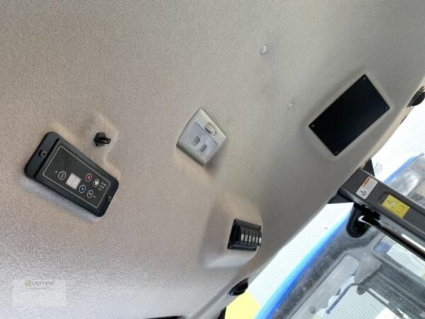 2022 Solis 50 RX – 50-Horsepower 4WD Front-Loader Cabin Solution