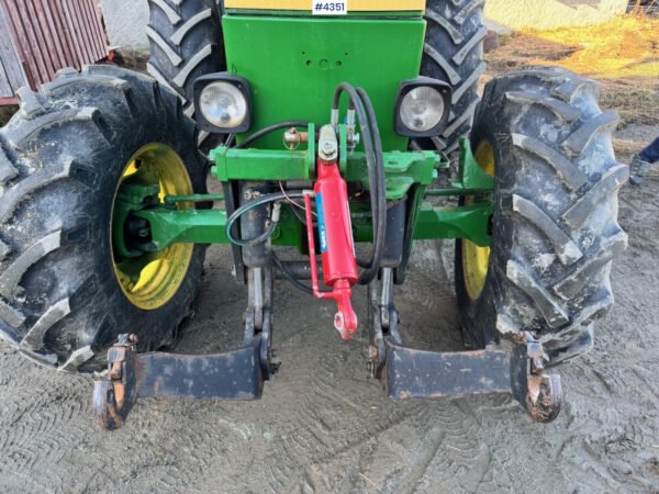 John Deere 2850 4×4 1991 – Sturdy 86 HP Utility Tractor with Synchro & Front Hydraulics