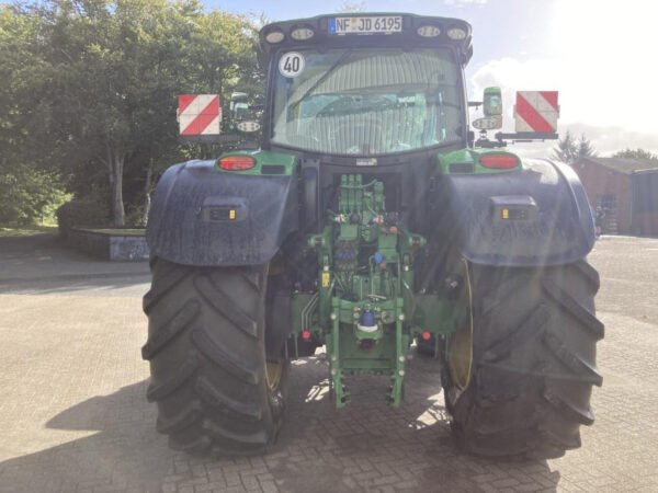 2023 John Deere 6R 195 – Rated, Boosted Power to Tackle Demanding Tasks