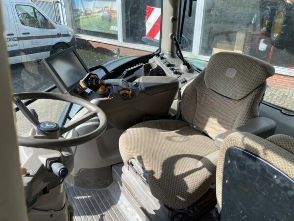 2023 John Deere 6R 195 – Rated, Boosted Power to Tackle Demanding Tasks