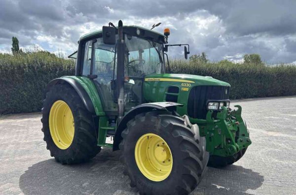 John Deere 6330 PowerQuad TLS – Comfort, Power & Versatility in One Tractor