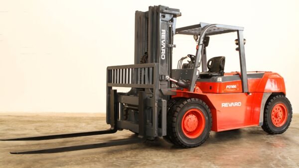 Revaro FD100D — Rugged 10 T Diesel Forklift