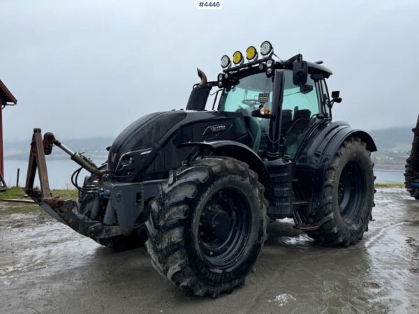 Valtra T234 2017 – Power, Hydraulics  Road-Capable Versatility