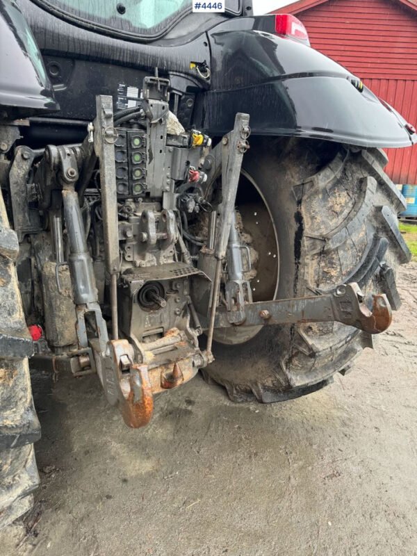 Valtra T234 2017 – Power, Hydraulics  Road-Capable Versatility