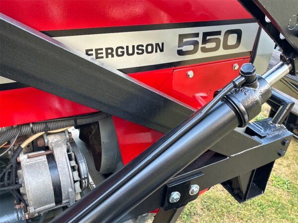 1985 Massey Ferguson 550-2 MP – Compact, Reliable Throwback Tough