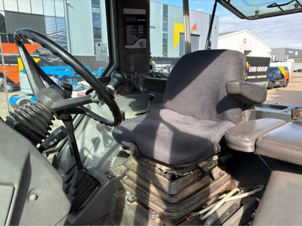 1988 Massey Ferguson 3630 – Dependable Mid-Power Tractor for Multi-Use Farming.