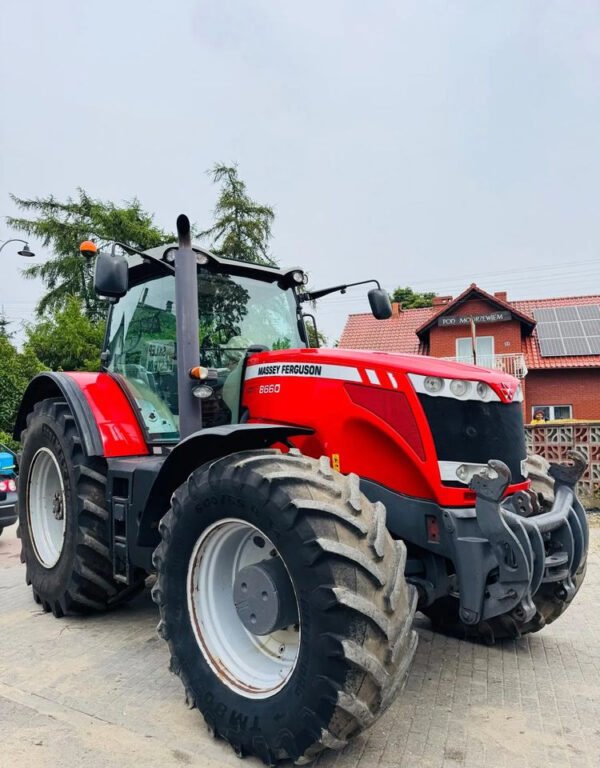 Massey Ferguson 8730 Dyna-VT (2017) – High-Performance CVT Tractor with Proven Hours