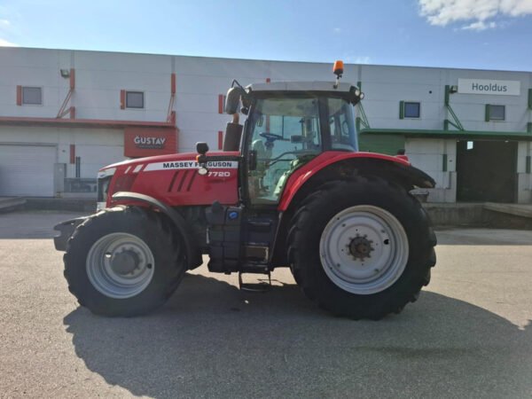 Massey Ferguson 7720 Dyna-VT – Smooth Power & Versatility in One Premium Tractor