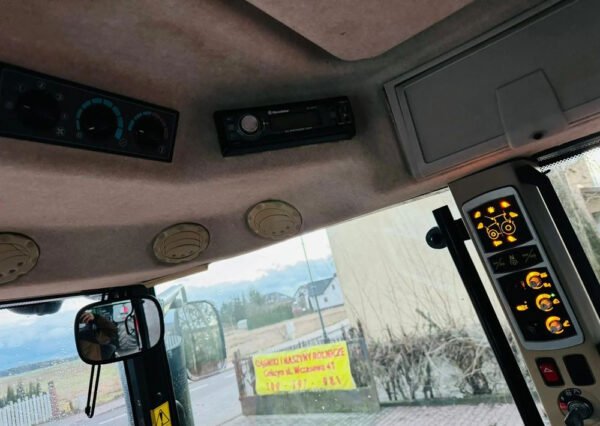 Massey Ferguson 7614 Dyna-4 – Strong Performance for Row-Crop Transport Work