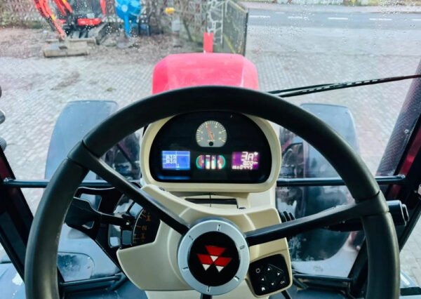 Massey Ferguson 7614 Dyna-4 – Strong Performance for Row-Crop Transport Work