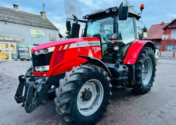Massey Ferguson 7614 Dyna-4 – Strong Performance for Row-Crop Transport Work