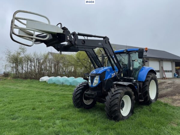 2015 New Holland T7.185 Auto Command – Smooth CVT 4WD Power Loader-Ready Versatility