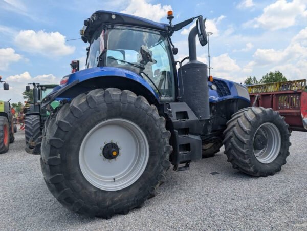 2021 New Holland T8.380 – Potent Power, Smart Transmission High Performance 2021 New Holland T8.380 – Potent Power, Smart Transmission High Performance