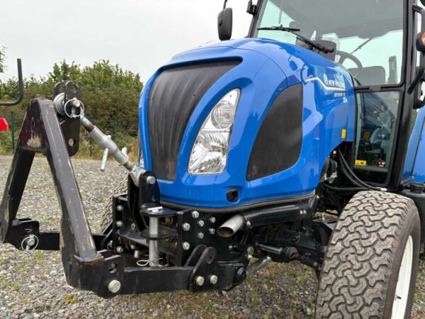 New Holland Boomer 50 – Compact Yet Capable 50 HP Utility Tractor