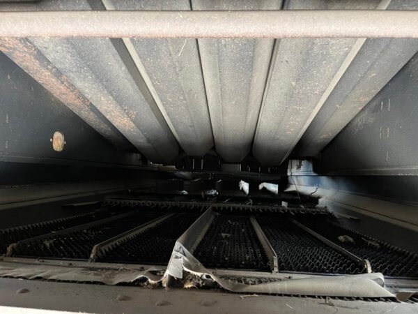 2005 New Holland CX 860 – Balanced Power Efficiency for Serious Harvesting