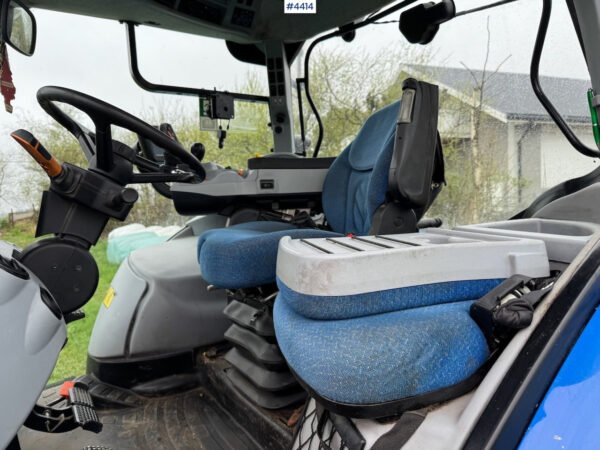 2015 New Holland T7.185 Auto Command – Smooth CVT 4WD Power Loader-Ready Versatility