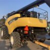 2004 New Holland CR 980 – Twin Rotor® High-Capacity Combine for Demanding Harvests