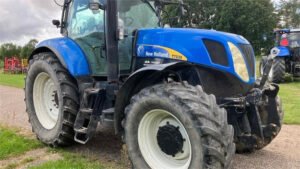 2007 New Holland T7030 – Rugged 156 HP 4WD Tractor Built for Versatility