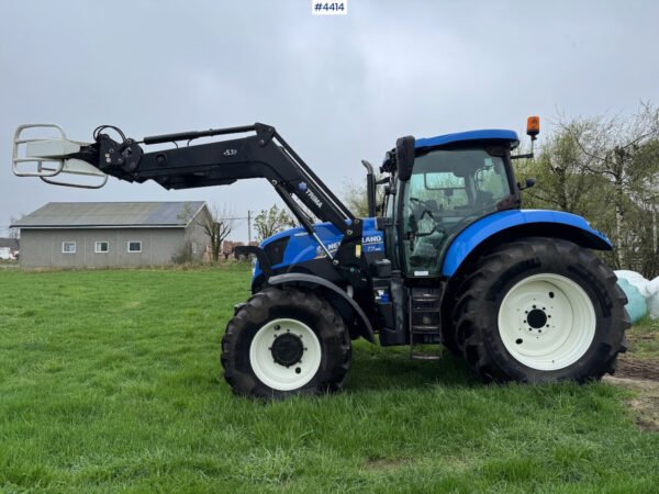2015 New Holland T7.185 Auto Command – Smooth CVT 4WD Power Loader-Ready Versatility