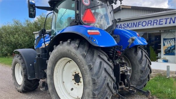 2018 New Holland T7.175 Auto Command – Refined Power Versatility in the 175-HP Class