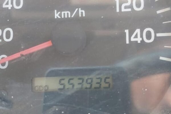 2006 Hino 500 1626 Rollback Truck – Power and Precision in Hauling