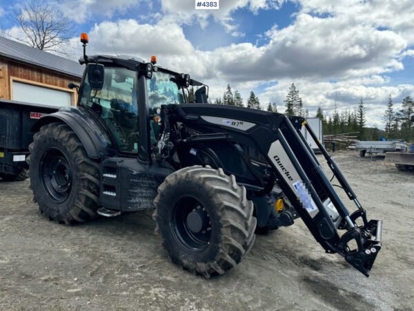 2021 Valtra T234 Versu – Premium 253 HP 4WD with Quicke Q7 Loader