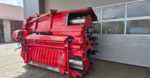 2003 CLAAS LEXION 450 Evolution – Strong, Reliable Combine with 8,600-L Capacity