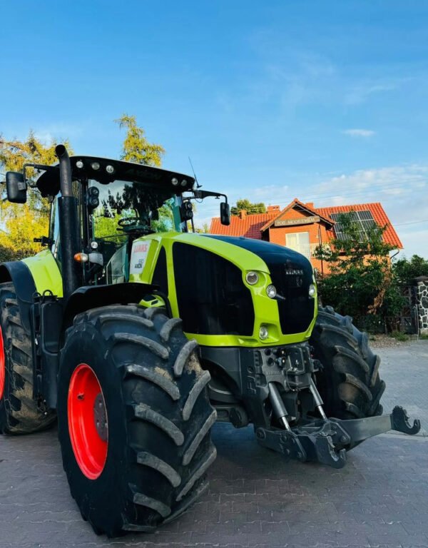 2015 CLAAS Axion 930 CMATIC CEBIS – 355 HP Power with Smooth CVT Precision Control