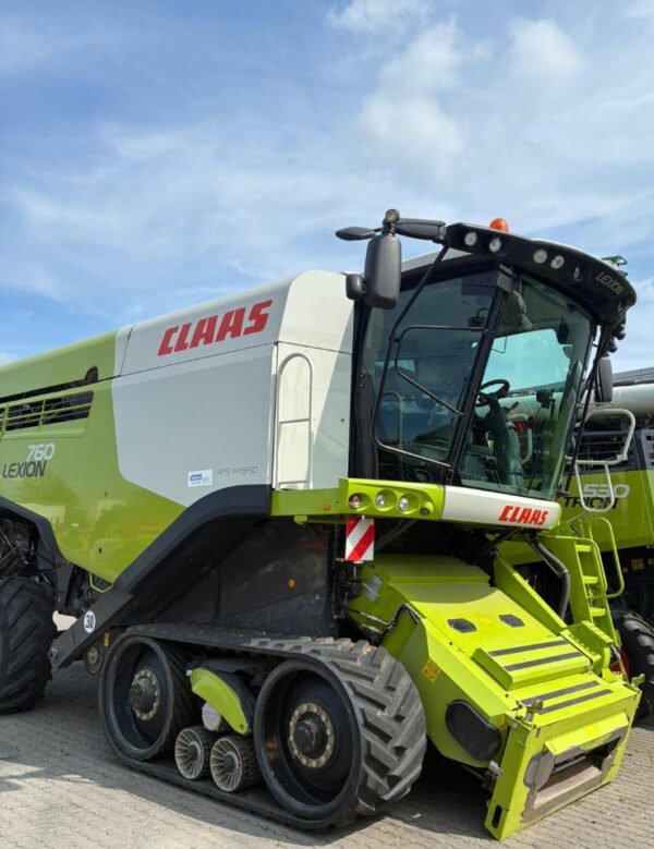 2015 CLAAS LEXION 760 TT – Powerful Terra Trac Combine Built for Stability Performance