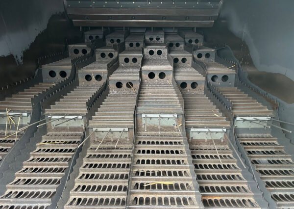 2003 CLAAS LEXION 450 Evolution – Strong, Reliable Combine with 8,600-L Capacity