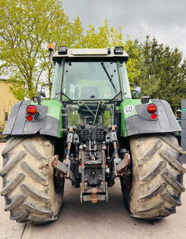 2005 Fendt 926 Vario – Potent CVT Power for Demanding Agriculture